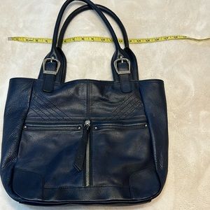 B Makowsky navy leather bag